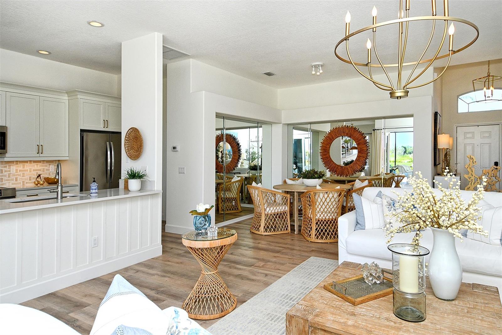 HERITAGE OAKS GOLF & COUNTRY CLUB - Residential