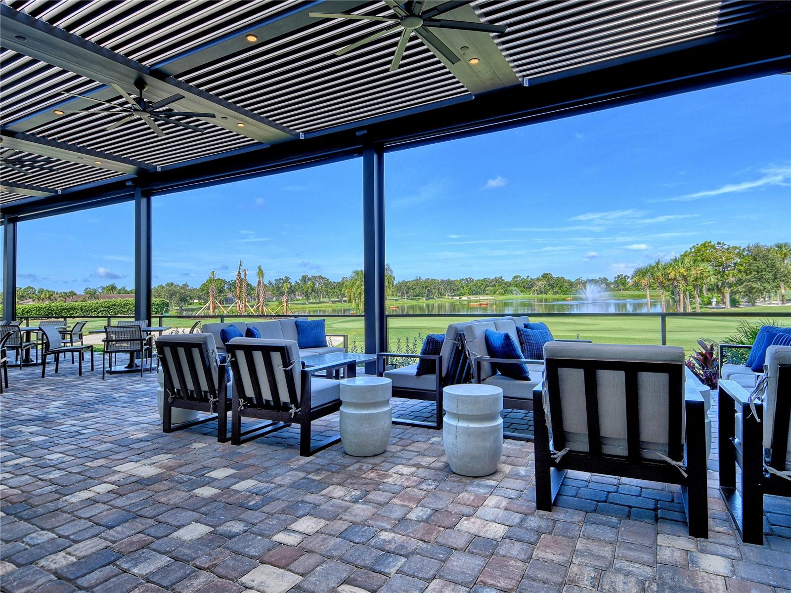 HERITAGE OAKS GOLF & COUNTRY CLUB - Residential