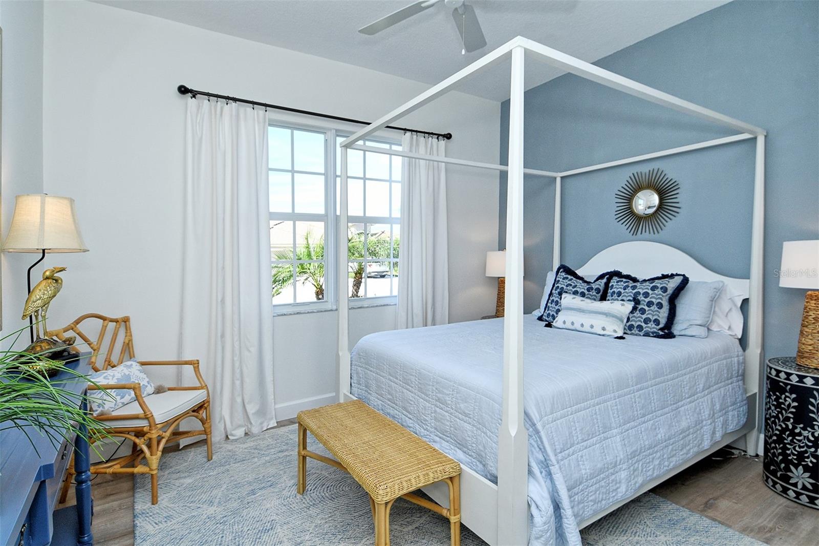 HERITAGE OAKS GOLF & COUNTRY CLUB - Residential