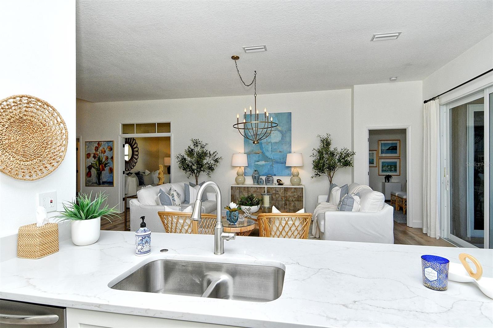 HERITAGE OAKS GOLF & COUNTRY CLUB - Residential