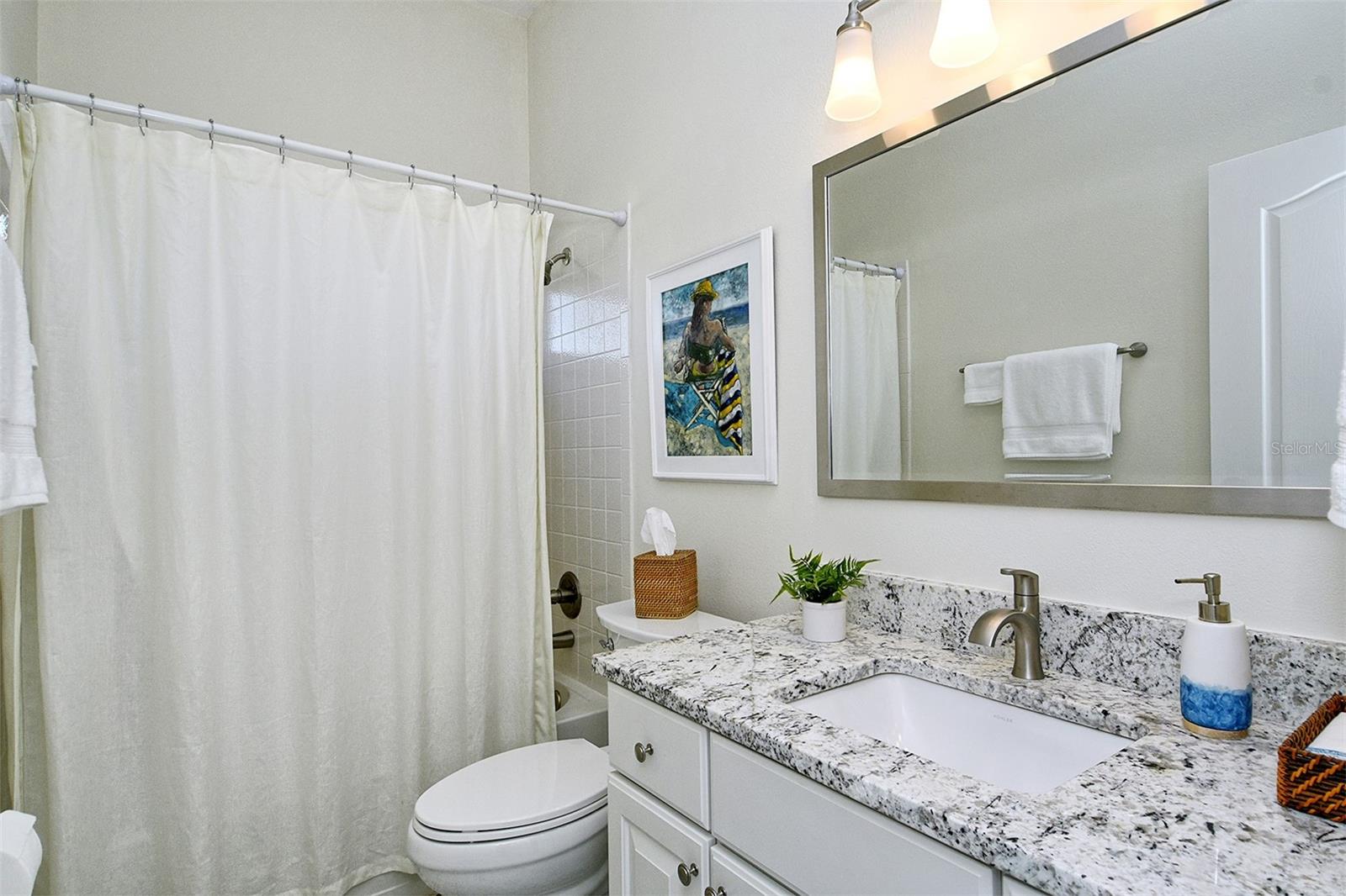 HERITAGE OAKS GOLF & COUNTRY CLUB - Residential