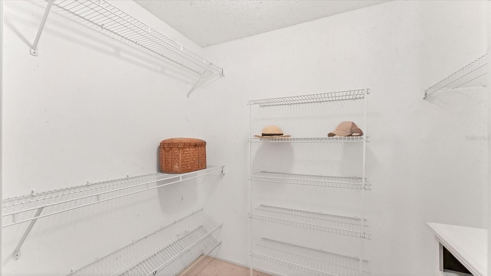 LAKEBRIDGE PH II & III - Residential