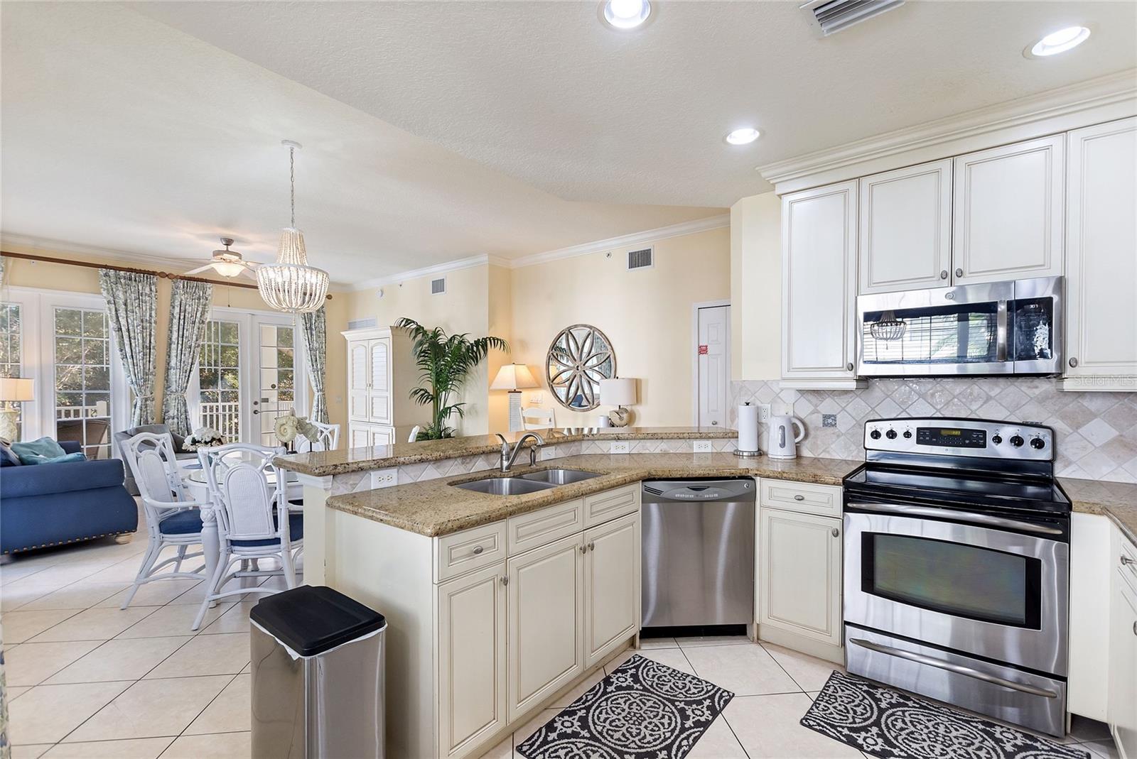 TERRACES AT REUNION CONDO PH 6 - Residential