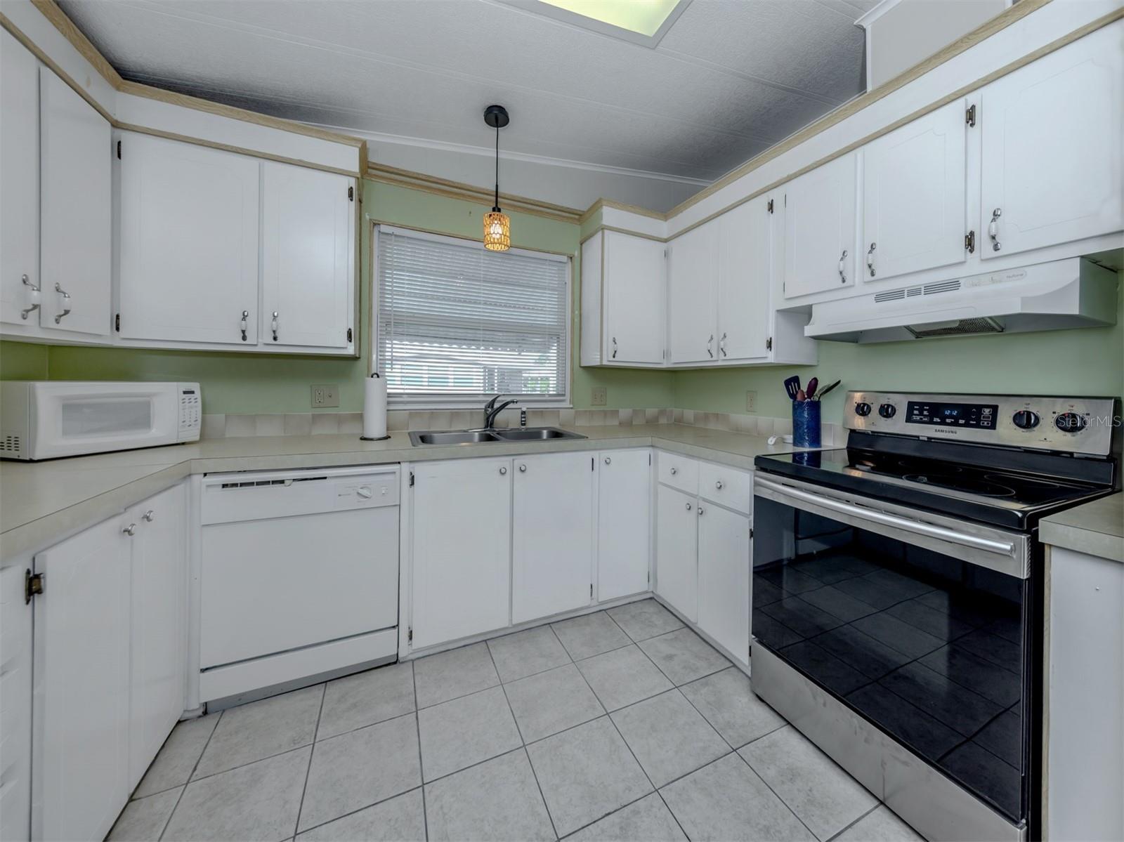 HARBOR ISLES II - Residential