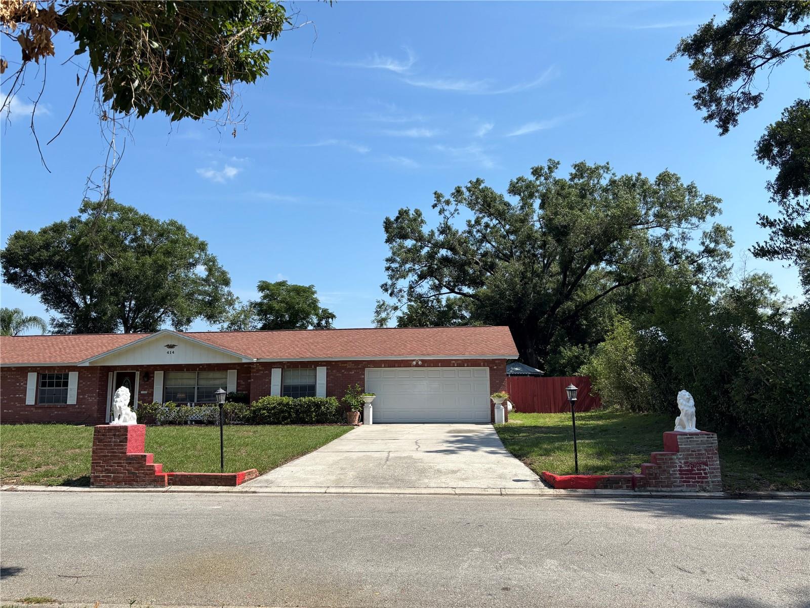 414 CACTUS CIRCLE