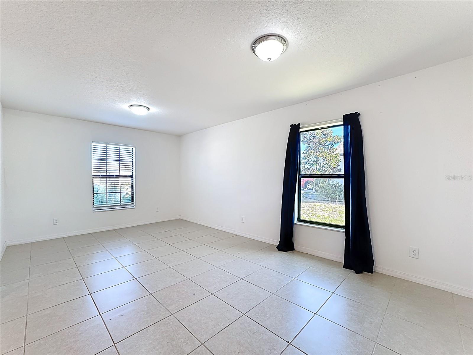 RIDGE/SWAN LAKE - Residential