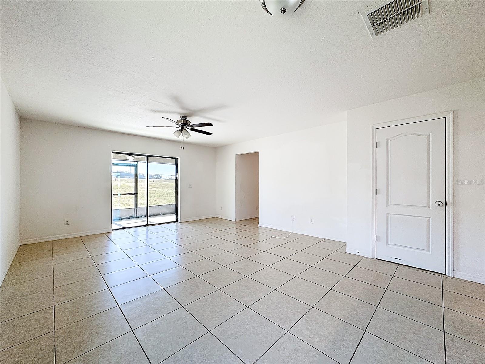 RIDGE/SWAN LAKE - Residential