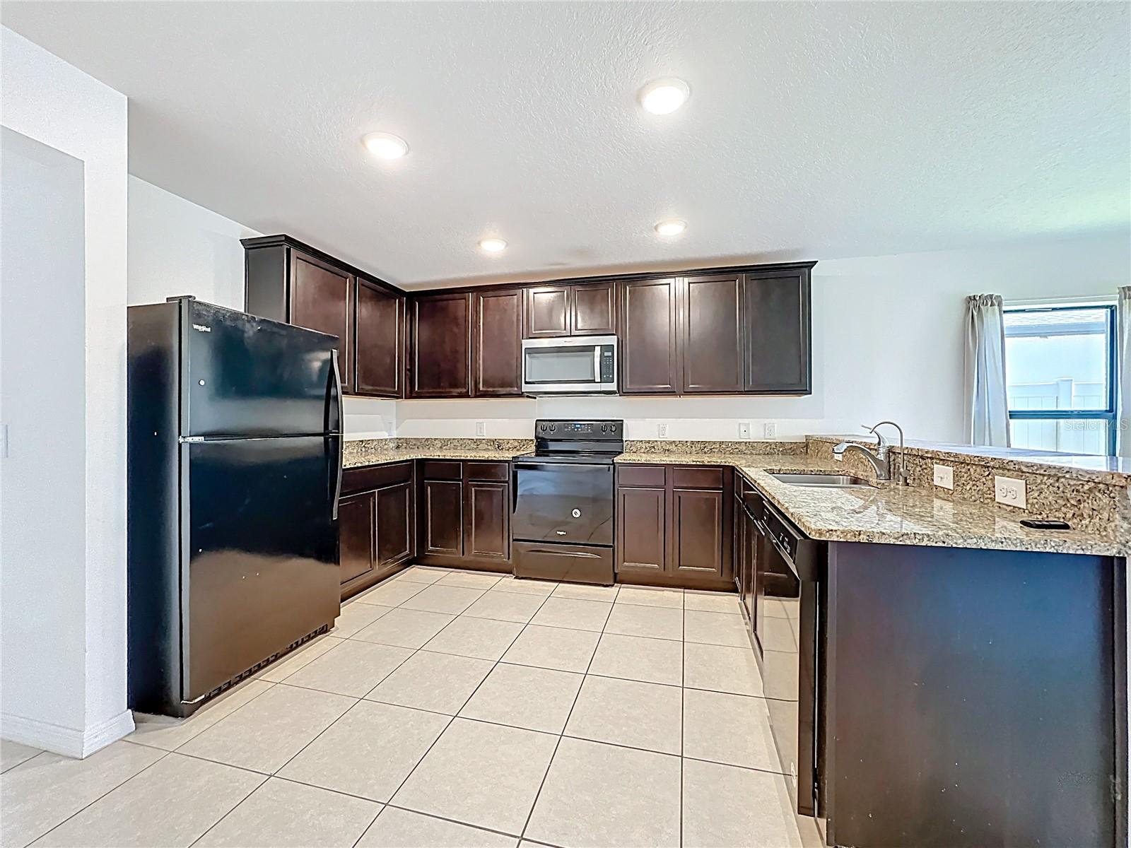 RIDGE/SWAN LAKE - Residential