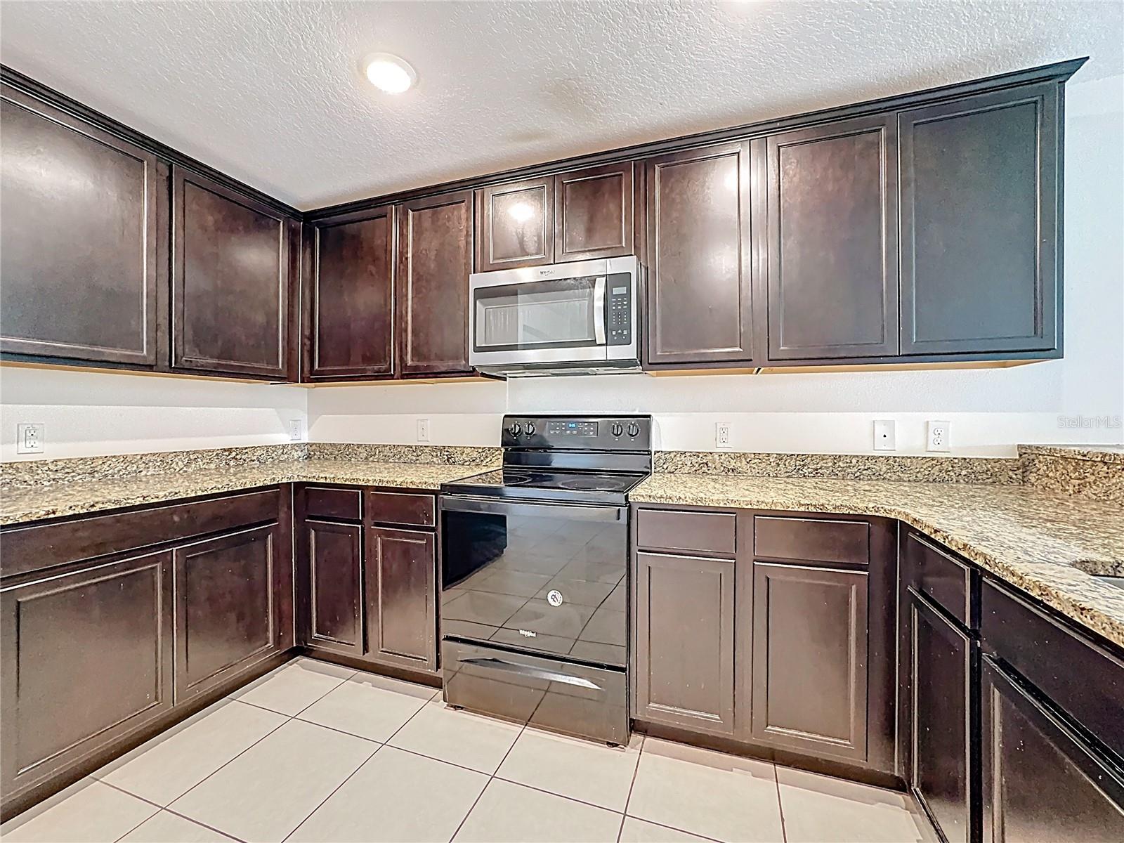 RIDGE/SWAN LAKE - Residential