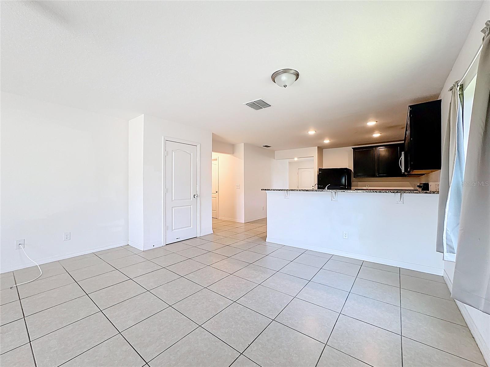 RIDGE/SWAN LAKE - Residential