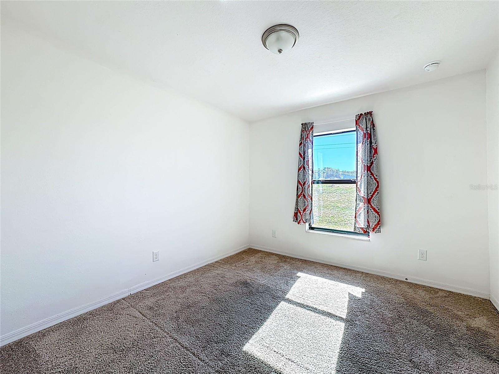 RIDGE/SWAN LAKE - Residential