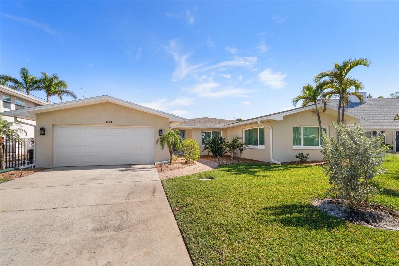 4544 HARBOR HILLS DRIVE