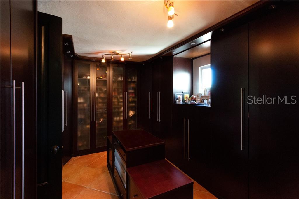 DORADO BEACH EAST - Residential