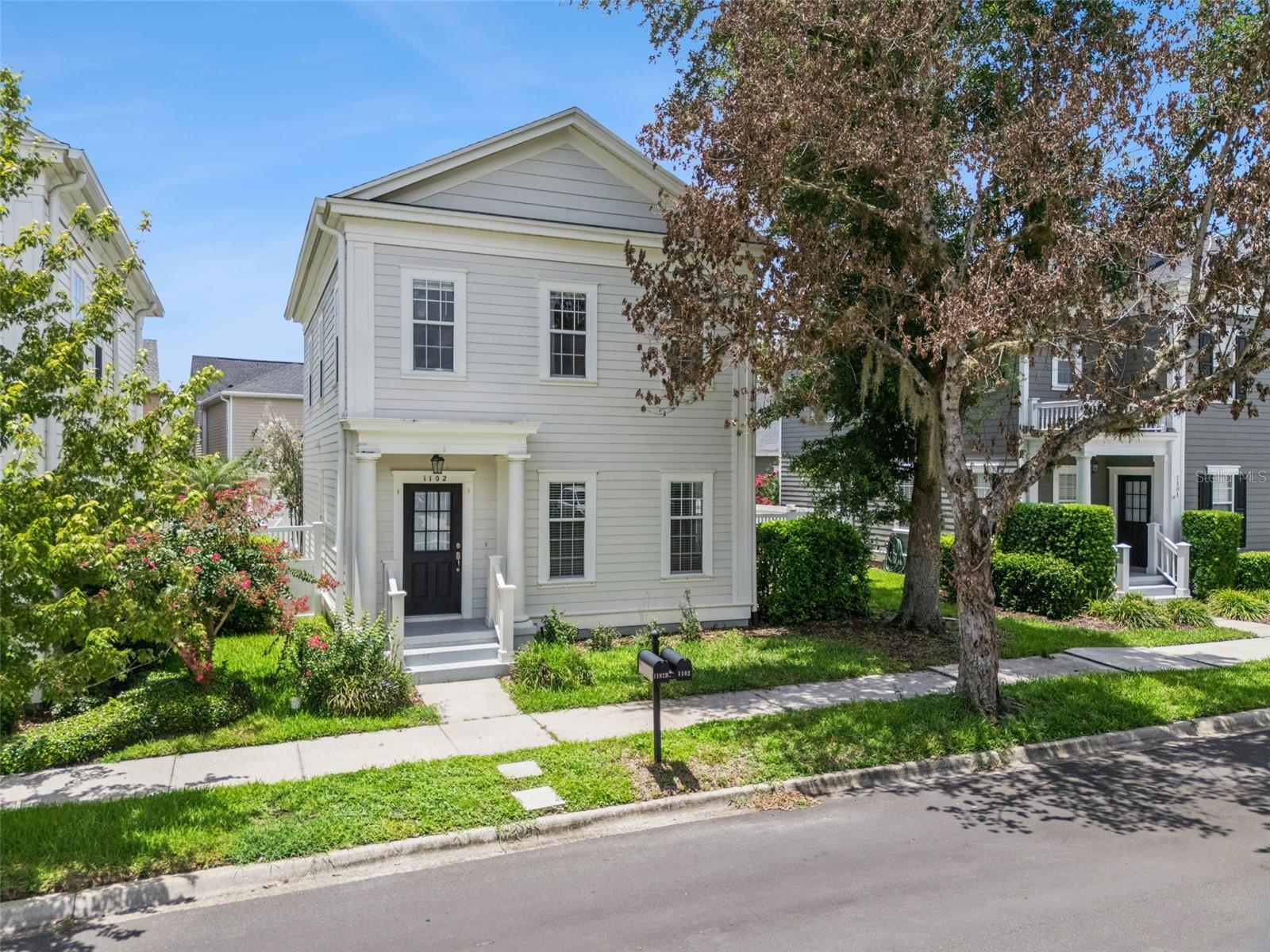 1102 GOLDENASTER COURT