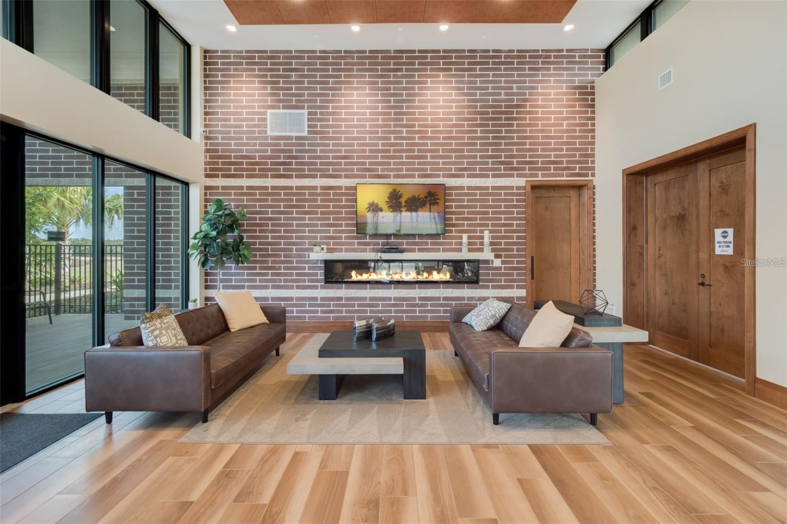 HAWKSMOOR PH 4 - Residential