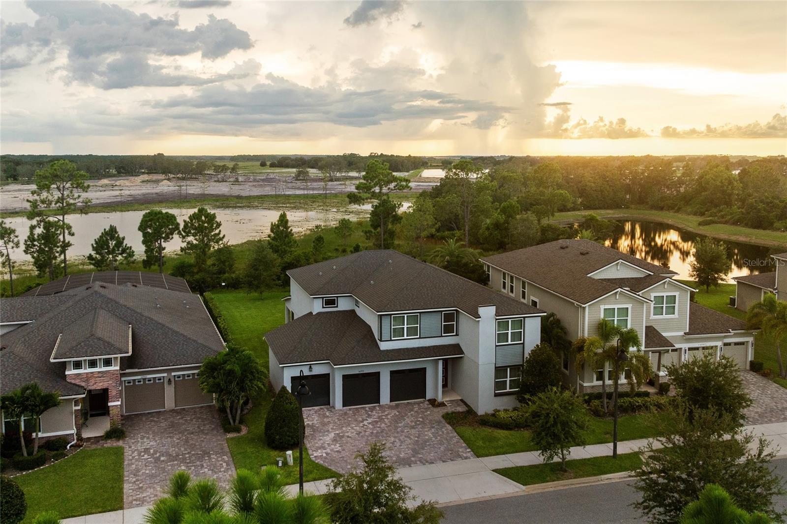 HAWKSMOOR PH 4 - Residential