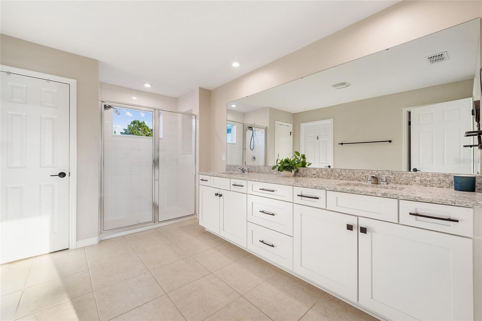 HAWKSMOOR PH 4 - Residential