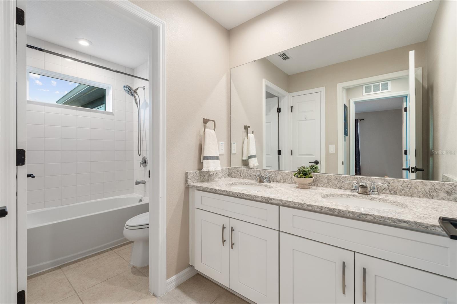 HAWKSMOOR PH 4 - Residential