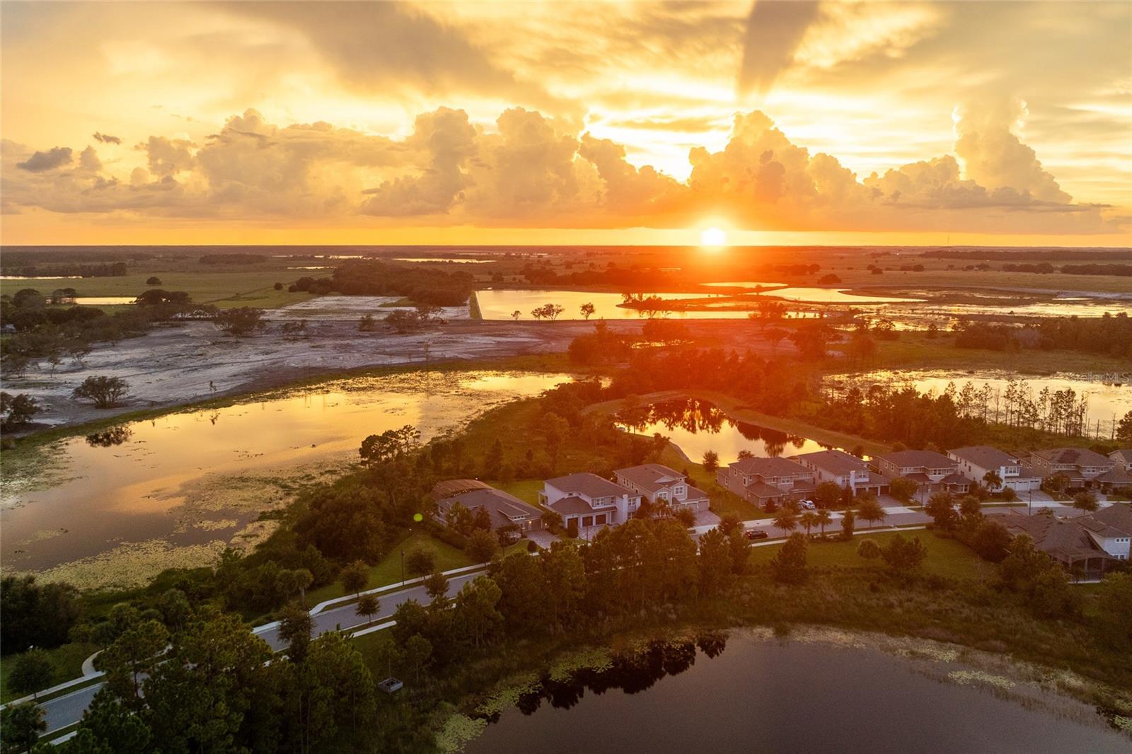 HAWKSMOOR PH 4 - Residential