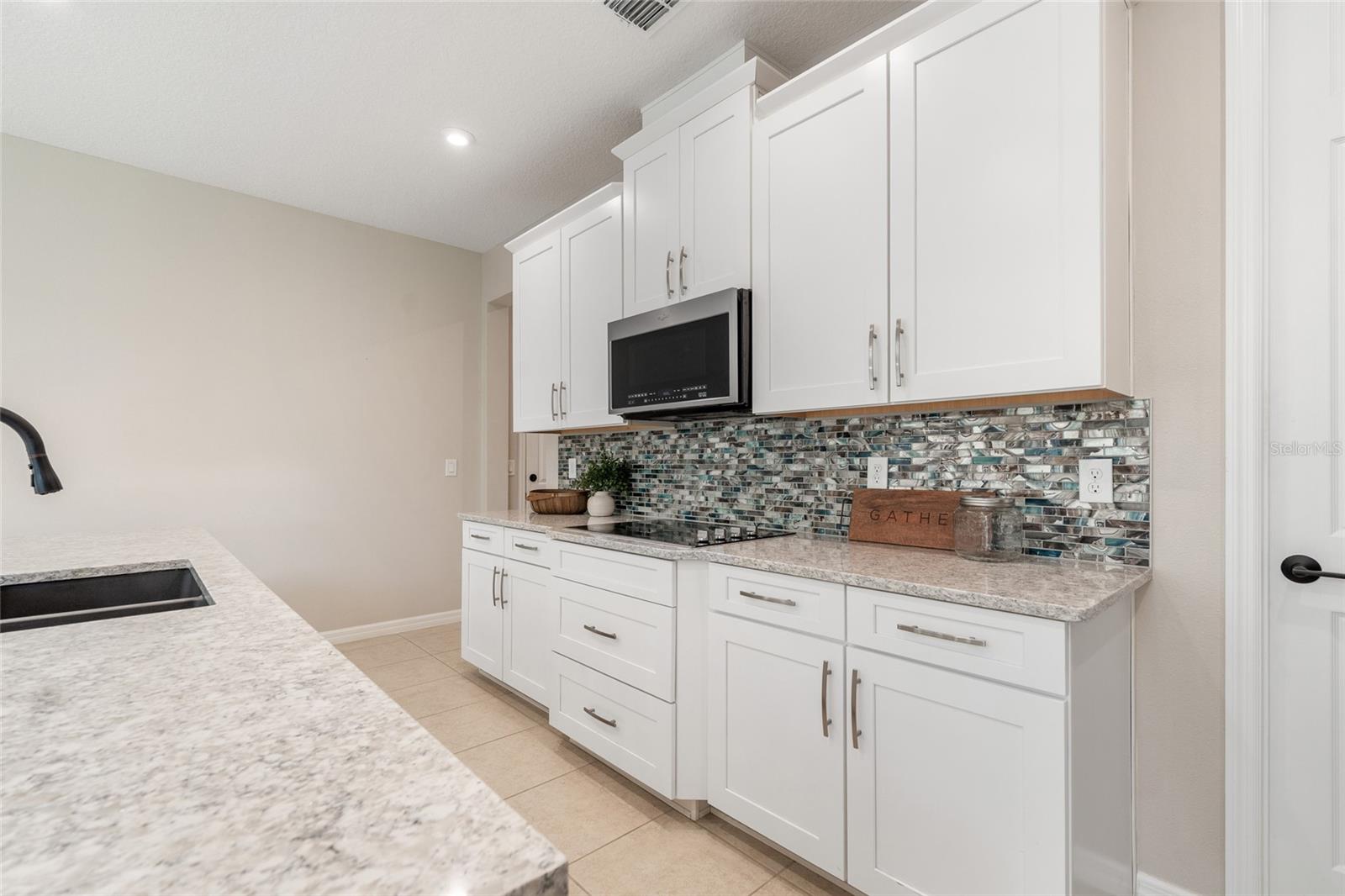 HAWKSMOOR PH 4 - Residential