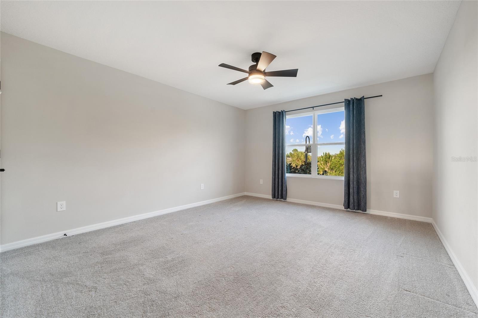 HAWKSMOOR PH 4 - Residential