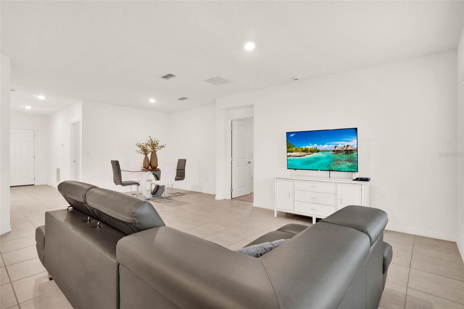 570 PINK IBIS BEND