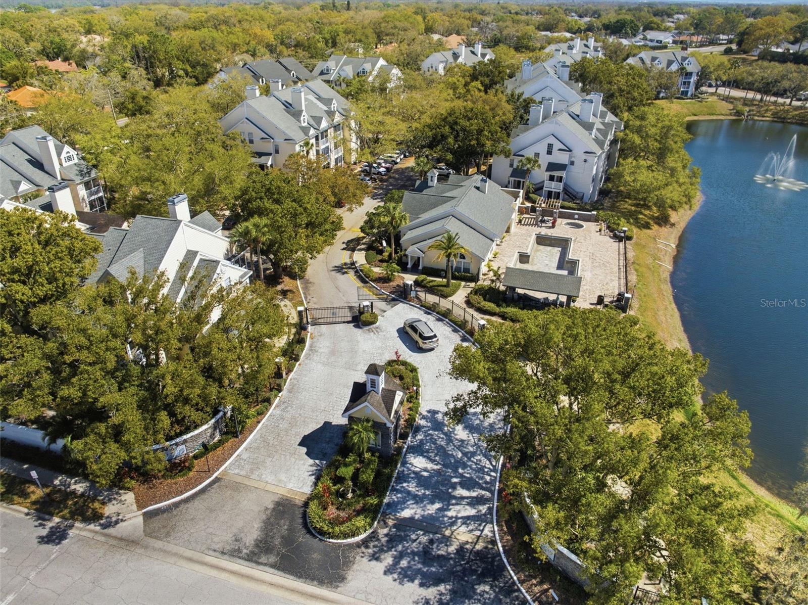 BENTLEY AT COBBS LANDING CONDO THE - Residential