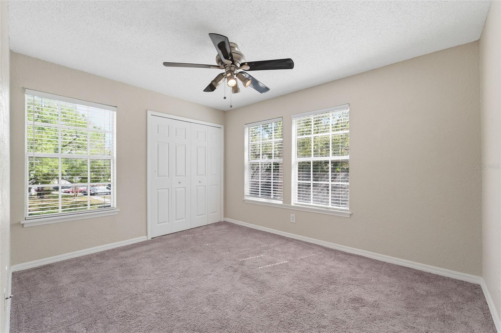 BENTLEY AT COBBS LANDING CONDO THE - Residential