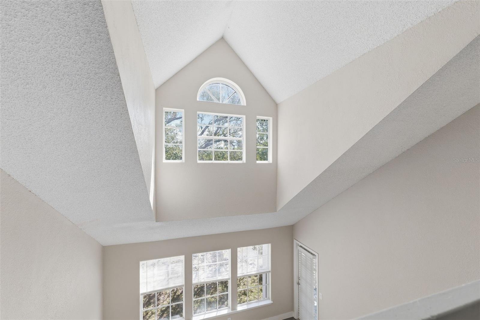 BENTLEY AT COBBS LANDING CONDO THE - Residential