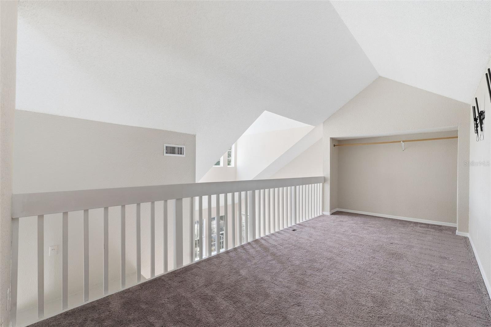 BENTLEY AT COBBS LANDING CONDO THE - Residential