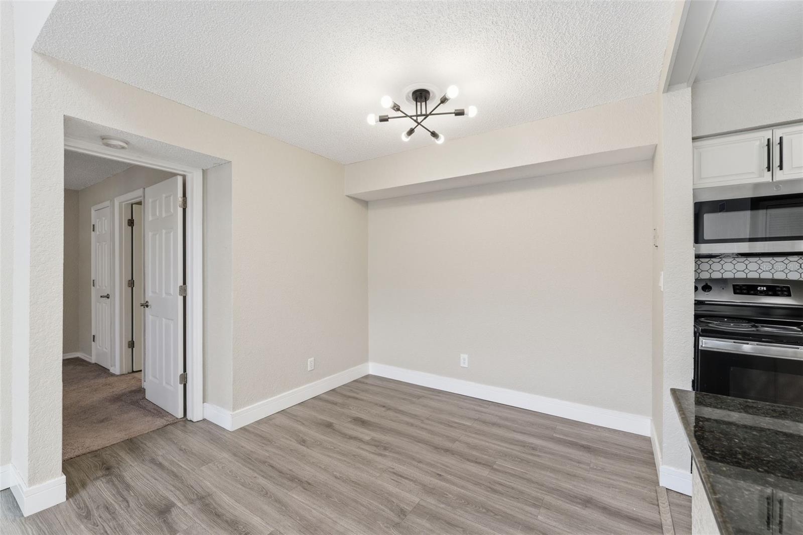 BENTLEY AT COBBS LANDING CONDO THE - Residential