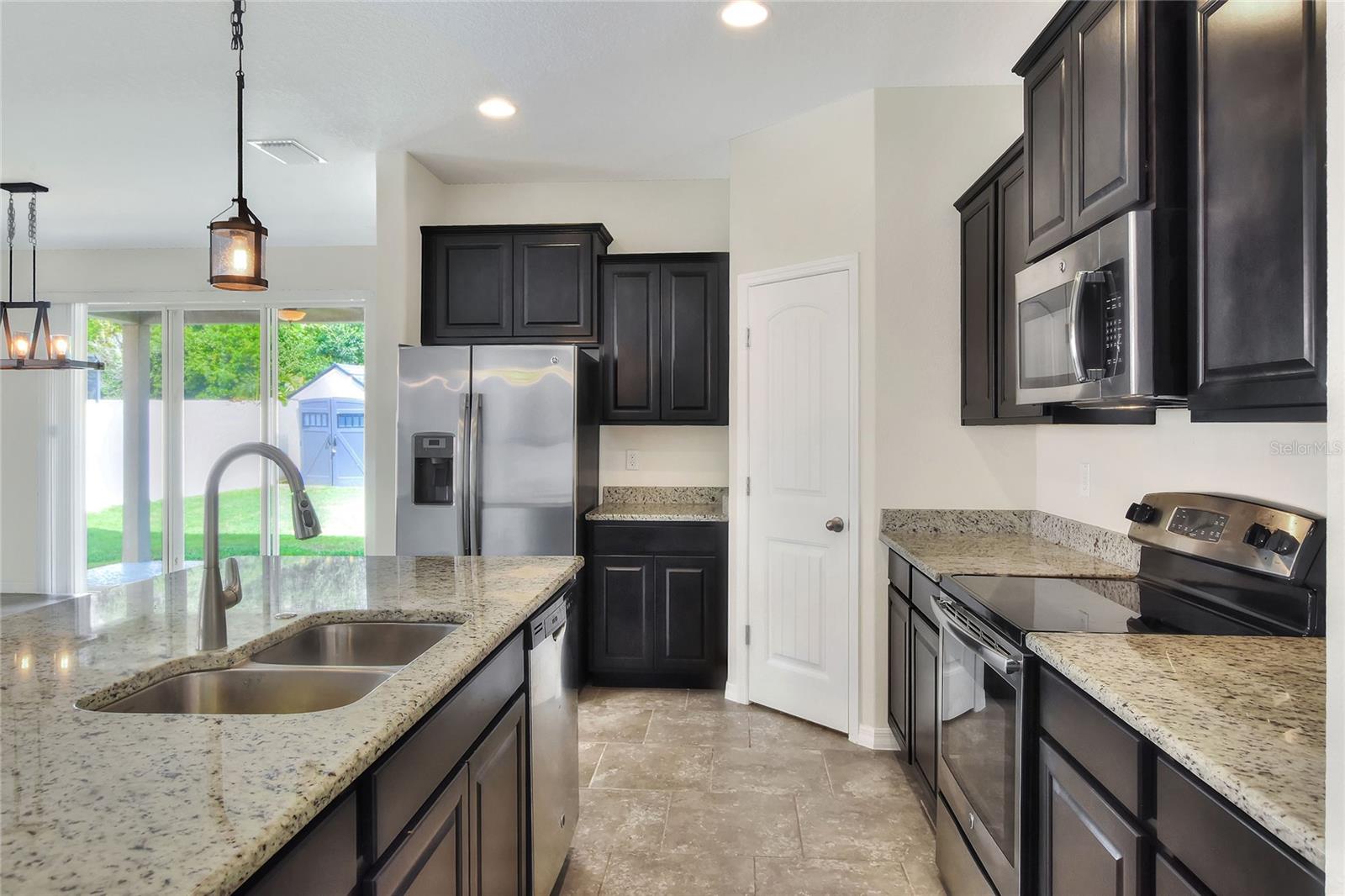 WIND MEADOWS - Residential Lease