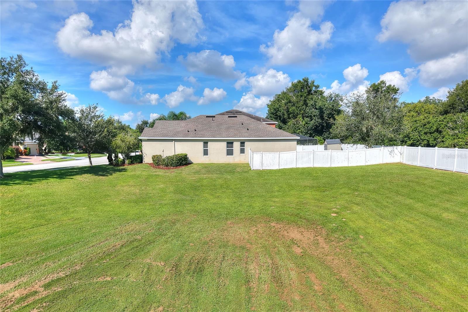 WIND MEADOWS - Residential Lease