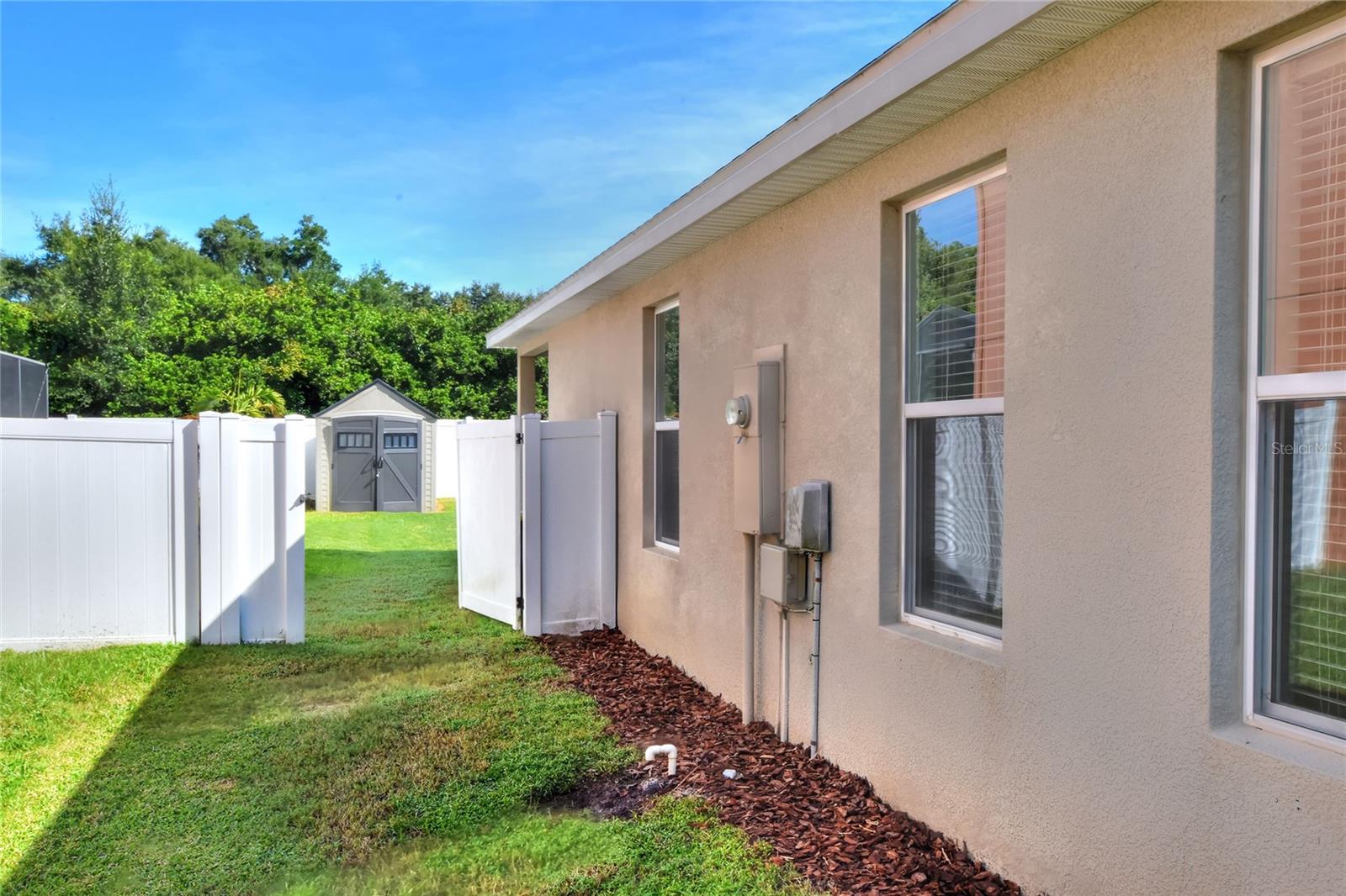 WIND MEADOWS - Residential Lease