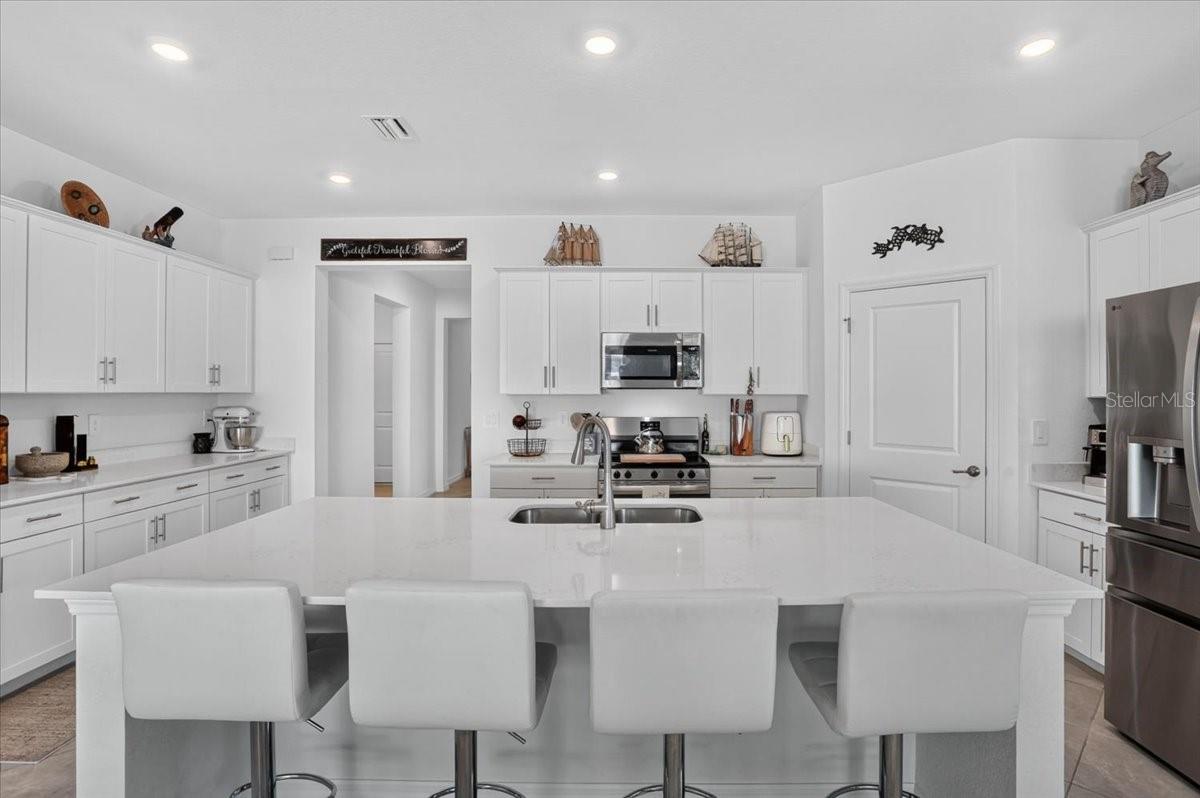 Picture for the property A4703635, 3 beds, 3 baths