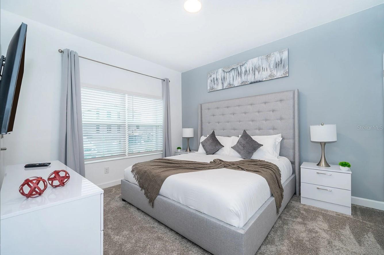 COVE AT STOREY LAKE 4 - Residential Lease