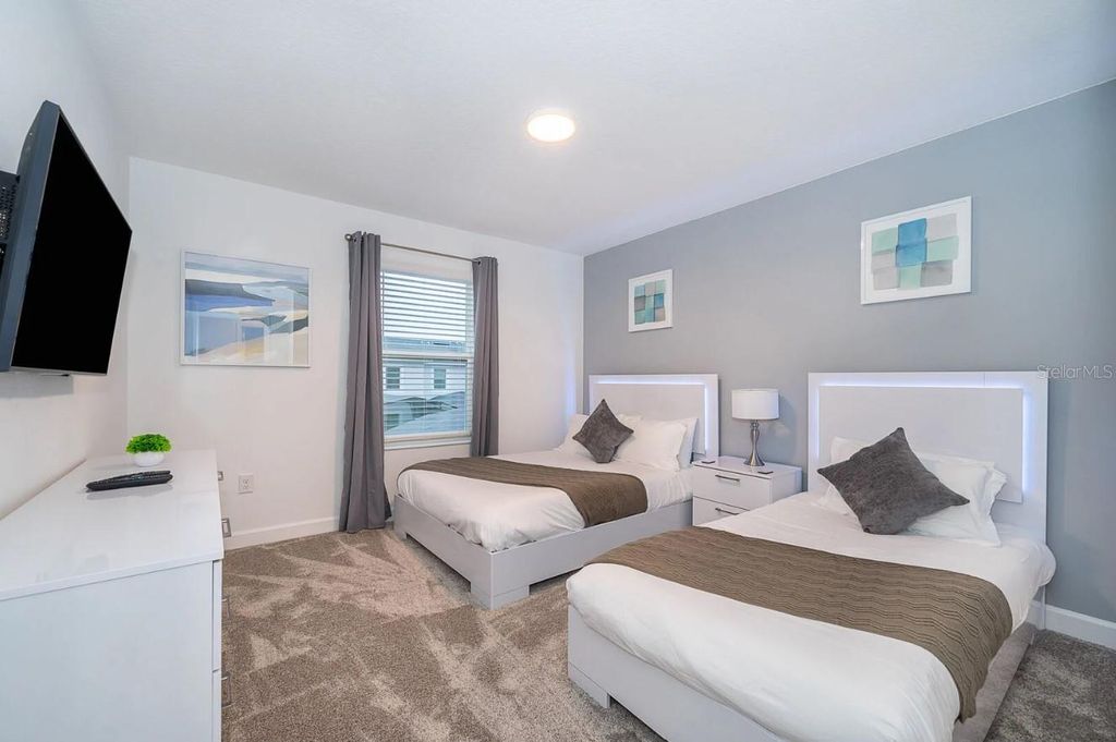 Photo of Kissimmee, FL 34746 (MLS # S5142257)