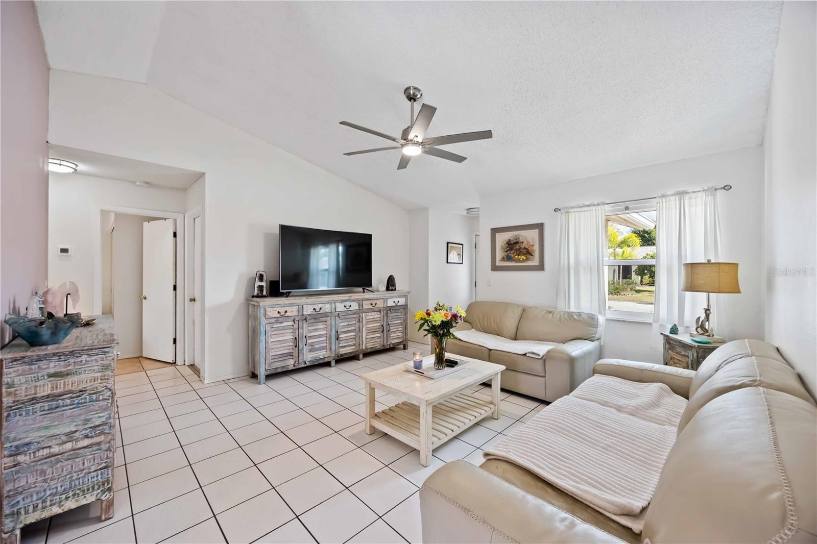 CHESTNUT CREEK LAKES OF - Residential