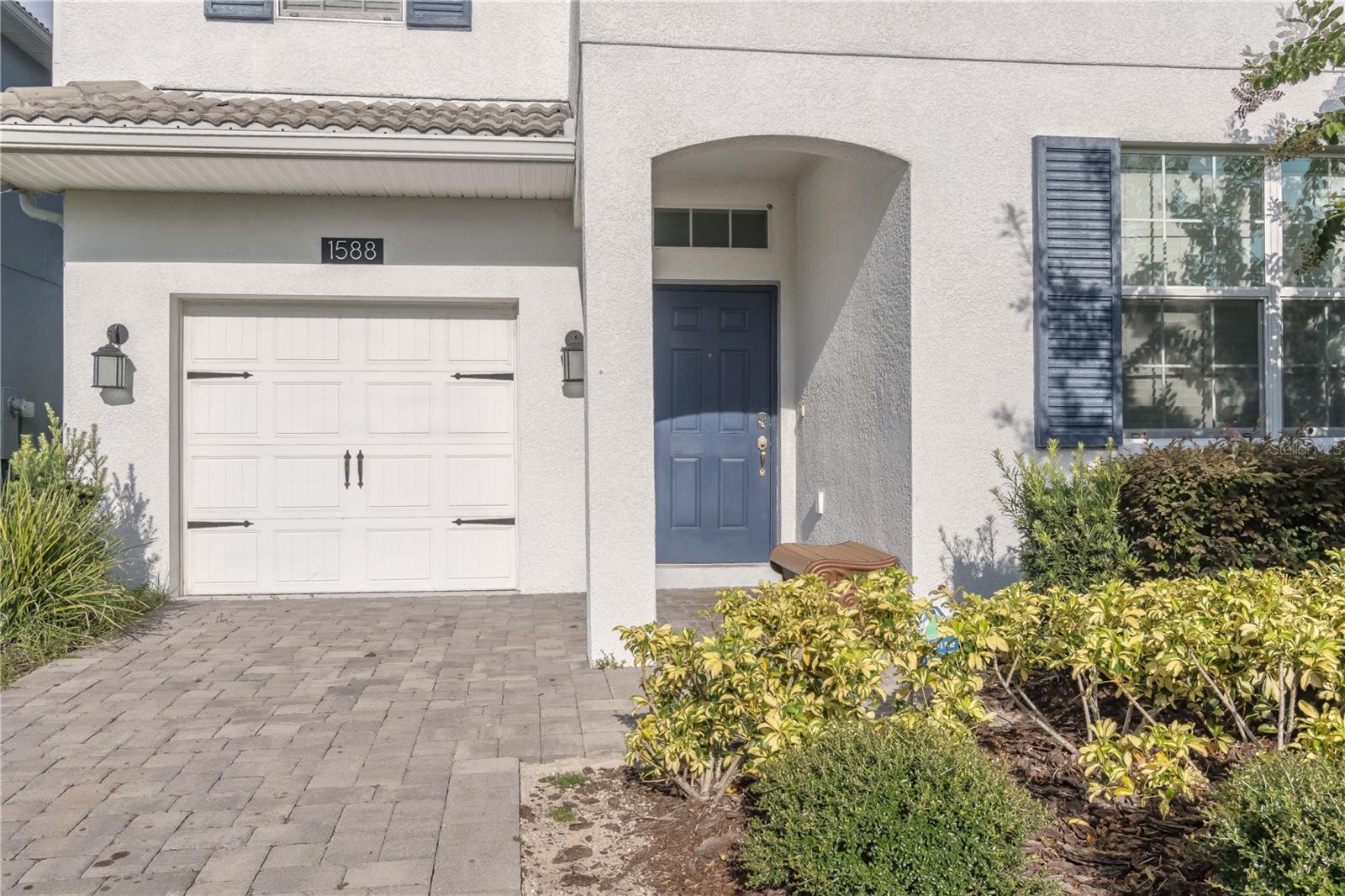 1588 FLANGE DRIVE
