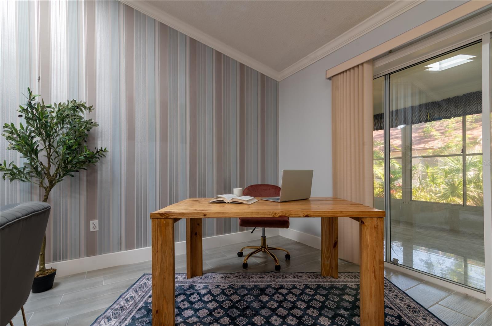 ARBOR OAKS PH 2 - Residential Lease