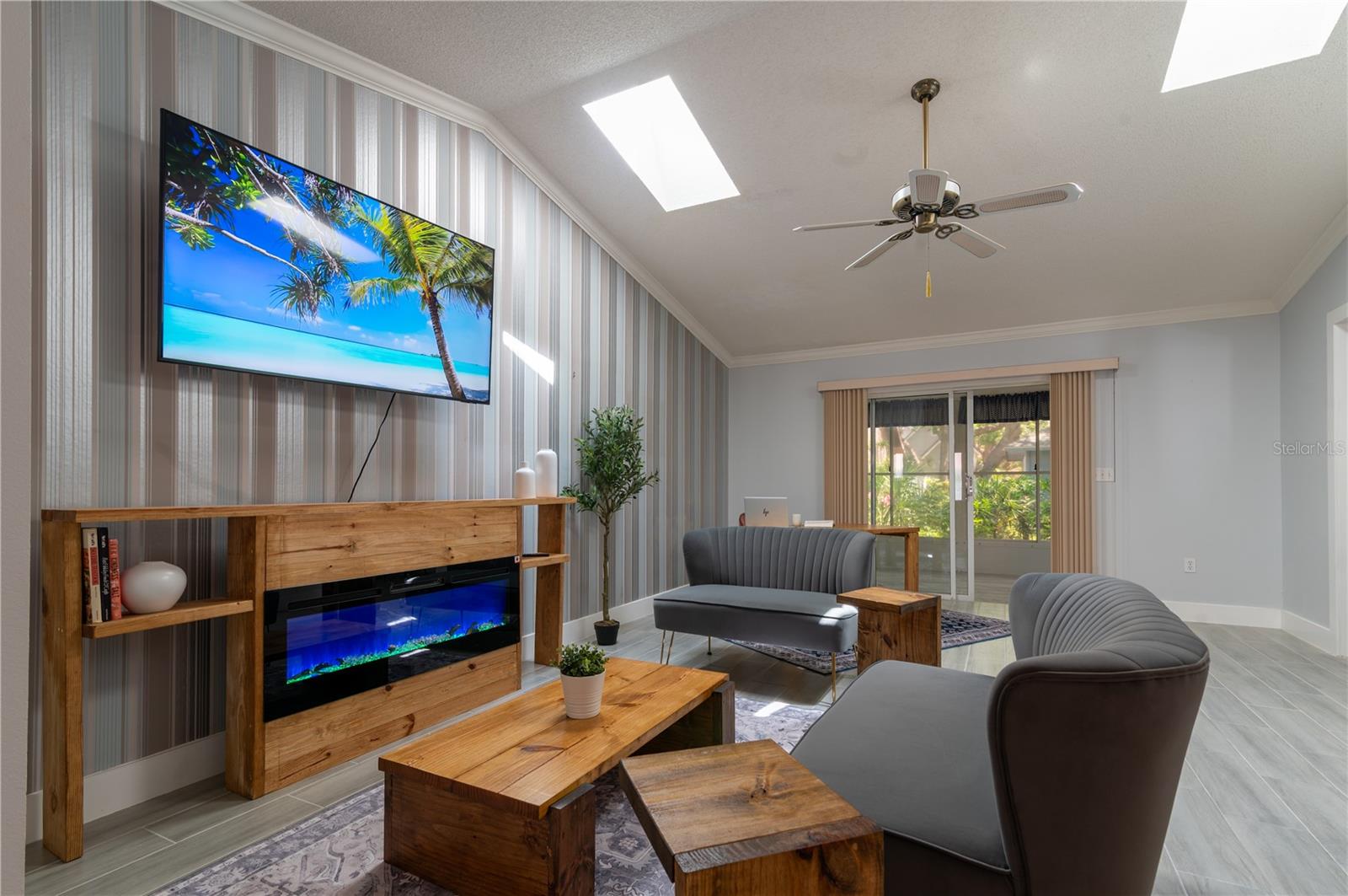 ARBOR OAKS PH 2 - Residential Lease