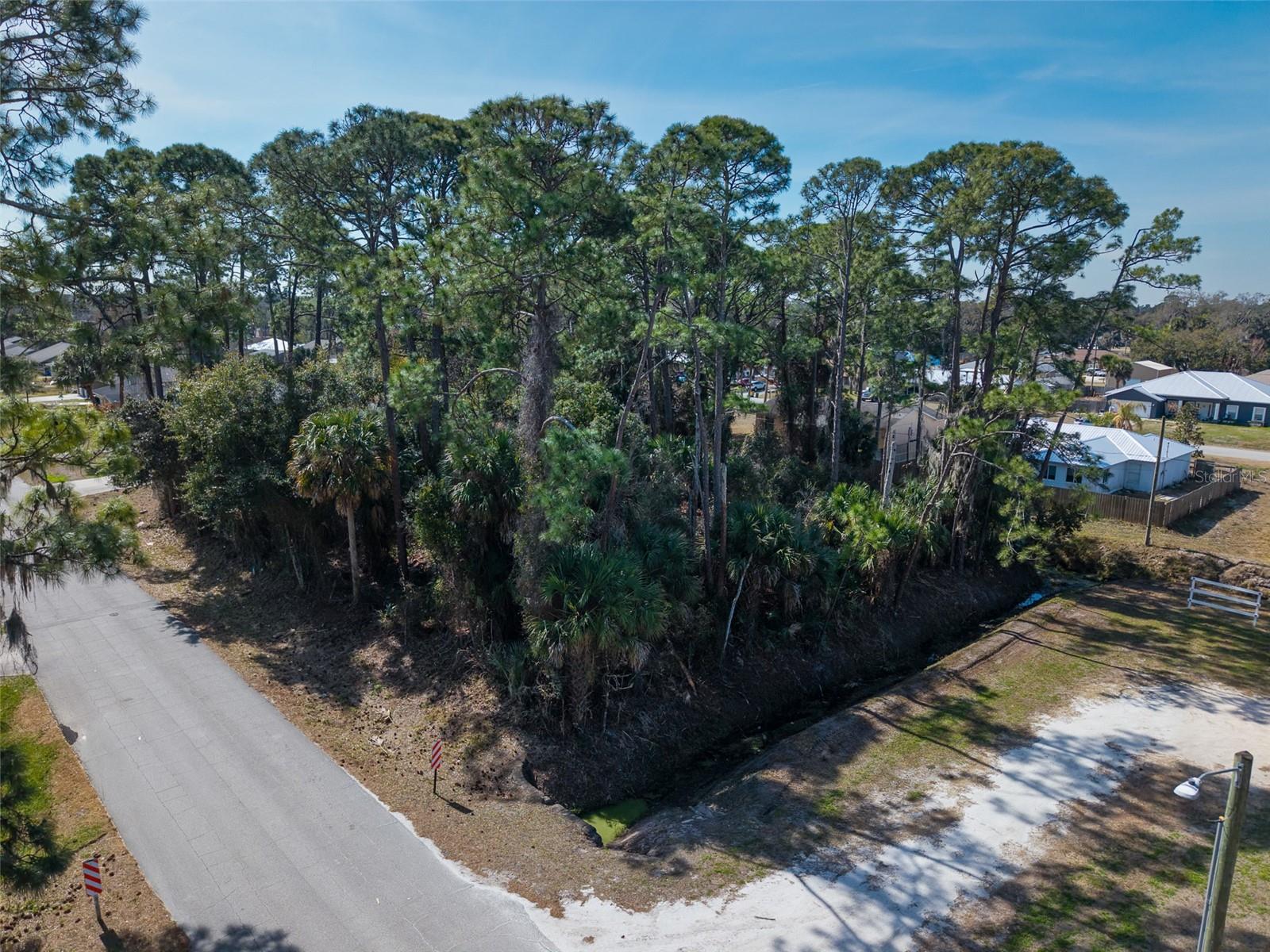 FLORIDA SHORES 01 - Land