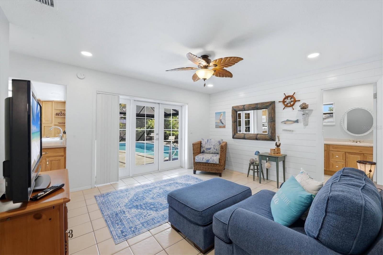 SORRENTO SHORES REP OF 2 - Residential