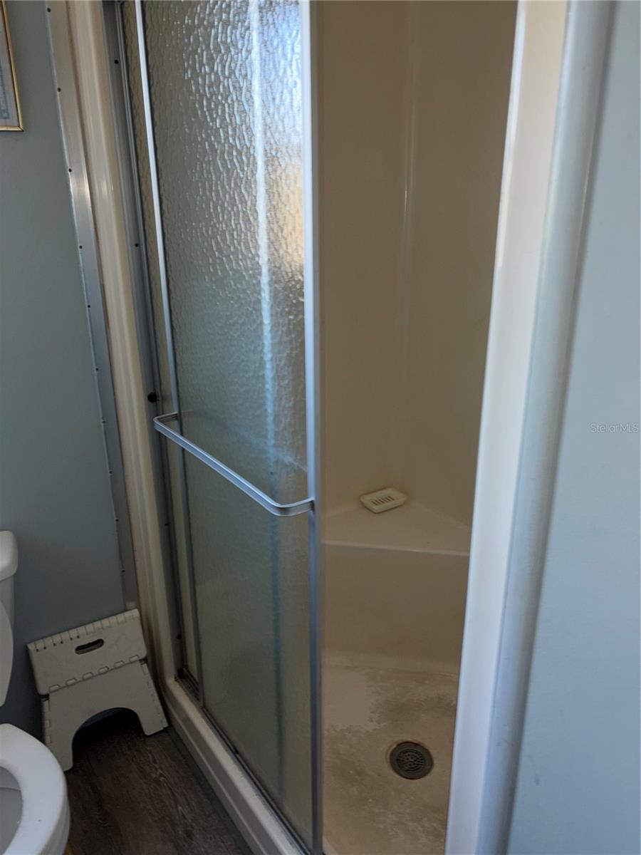 HOLIDAY MOB ESTATES 1ST ADD - Residential