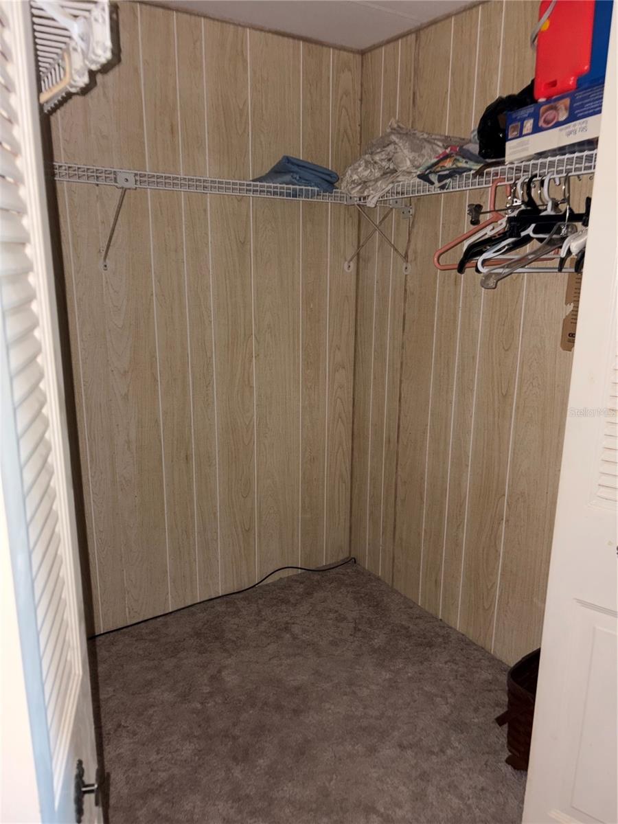 HOLIDAY MOB ESTATES 1ST ADD - Residential