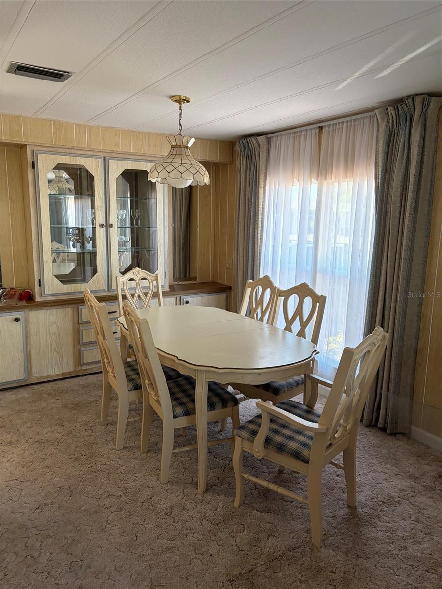 HOLIDAY MOB ESTATES 1ST ADD - Residential