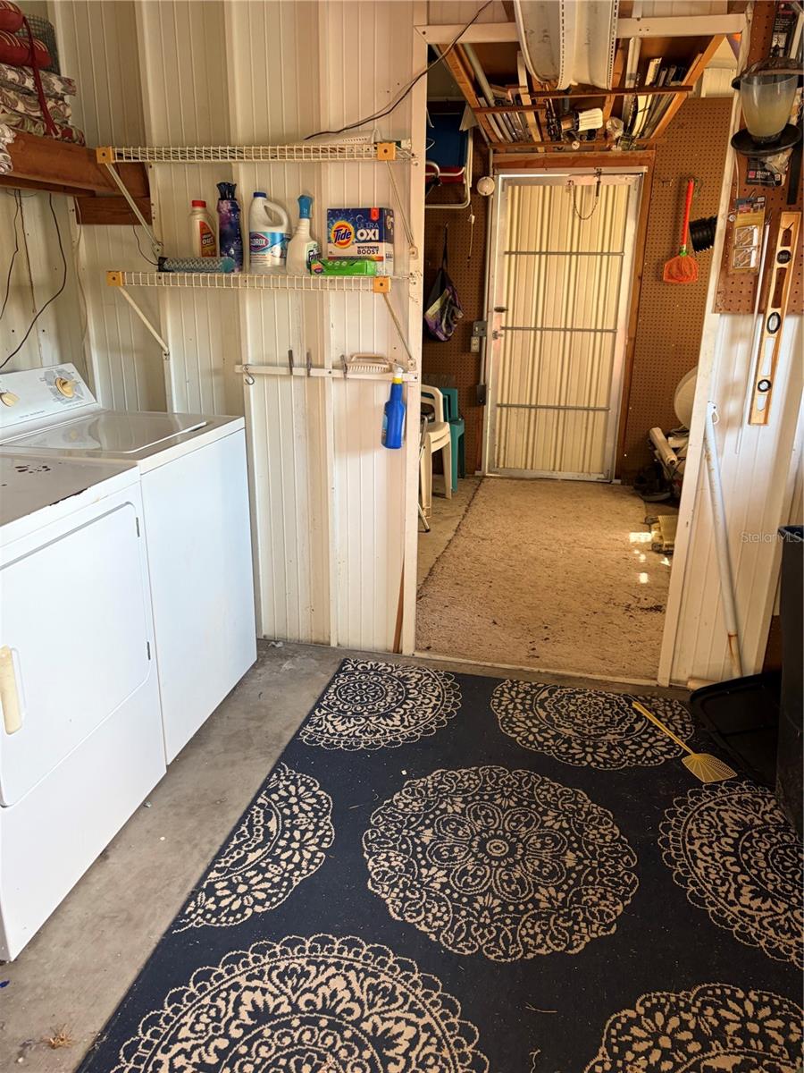 HOLIDAY MOB ESTATES 1ST ADD - Residential