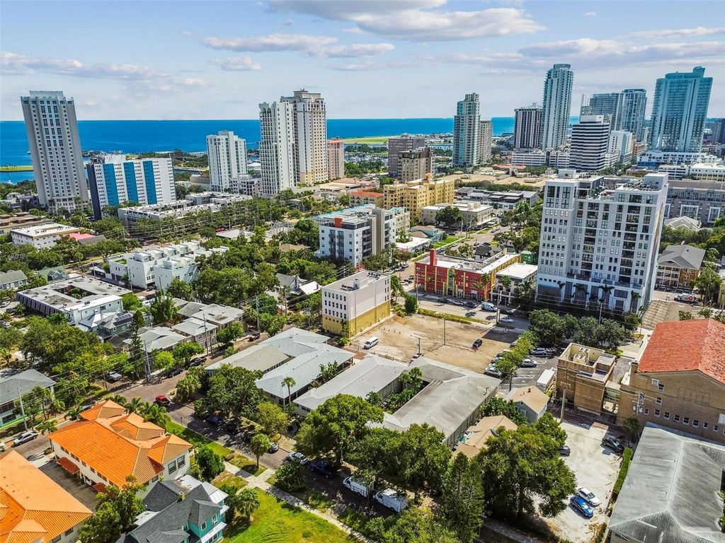 Photo of 210 6th Avenue N #9, St Petersburg, FL 33701 (MLS # TB8441349)