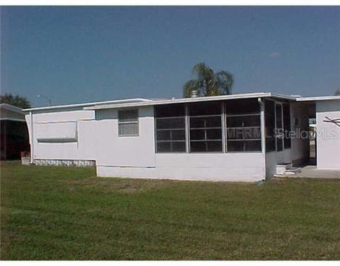 A home in ELLENTON