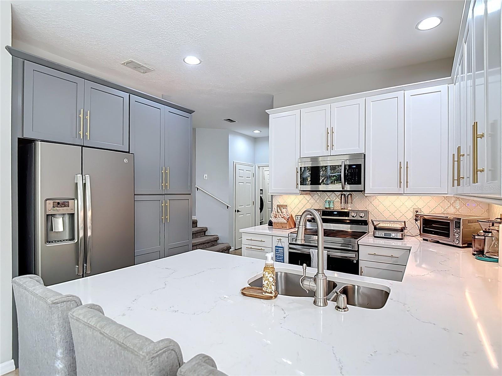 STONE RIDGE AT HIGHWOODS PRESE - Residential